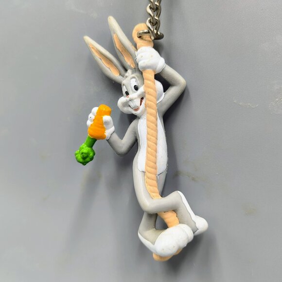 Bugs Bunny Keychain Key Ring Carrot Hanging on Rope Applause Vintage NWT - Picture 3 of 10